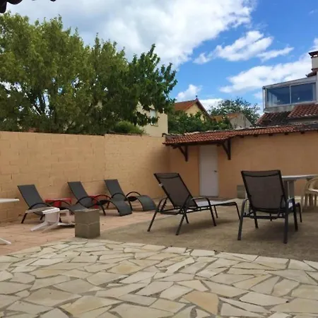 House With 3 Bedrooms In With Enclosed Garden And Wifi 2 Km From The *